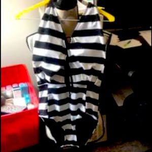 Cupshe Black and White One Piece Swimsuit